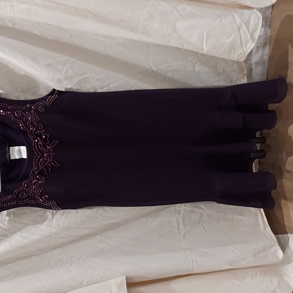 R & M Richards Petite Purple Sleeveless Beaded Bodice Fully Lined Dress Size 10P - Picture 3 of 11